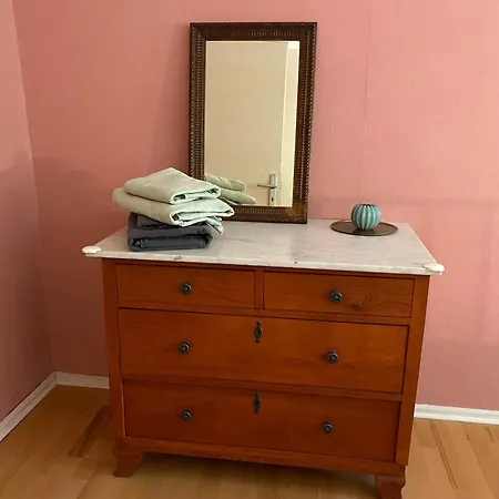 Kompass Nahe Der Ostsee Im Gruenen